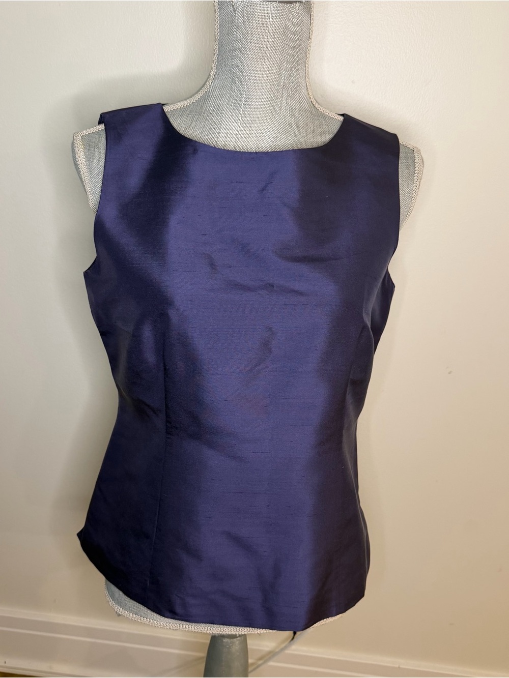 Vintage Talbots Sleeveless purple Silk Shell Top, size 8